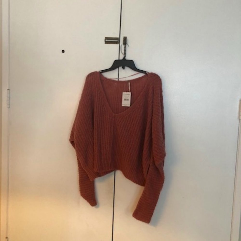 FREE PEOPLE PULLOVER SWEATER